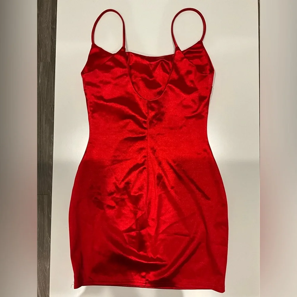 Window Red Mini Dress - Picture 2 of 2